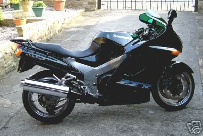 Kawasaki ZZ-R1100D4 right side